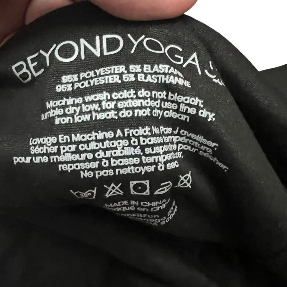Beyond Yoga Infinity Scarf Black Travel Accessory Womens One Size